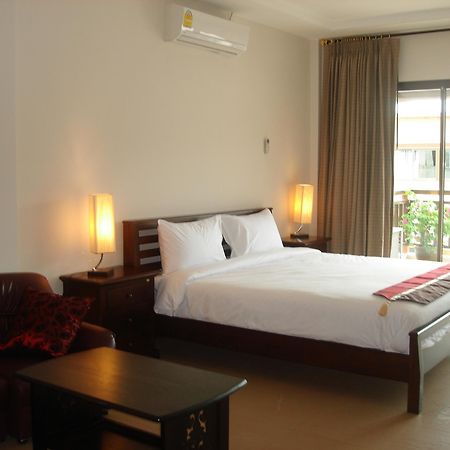 Patong Tropicoza旅舍 外观 照片