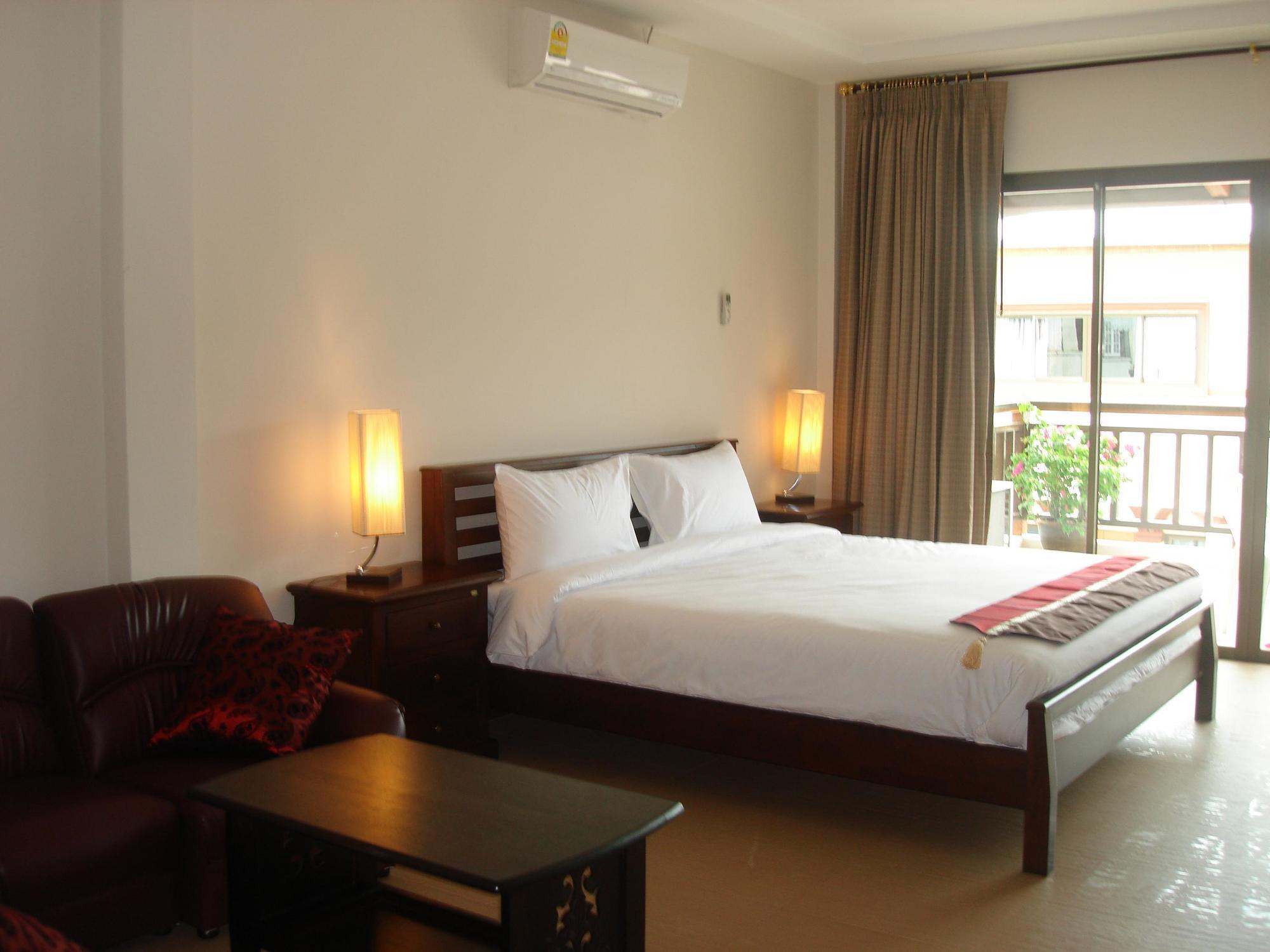 Patong Tropicoza旅舍 外观 照片