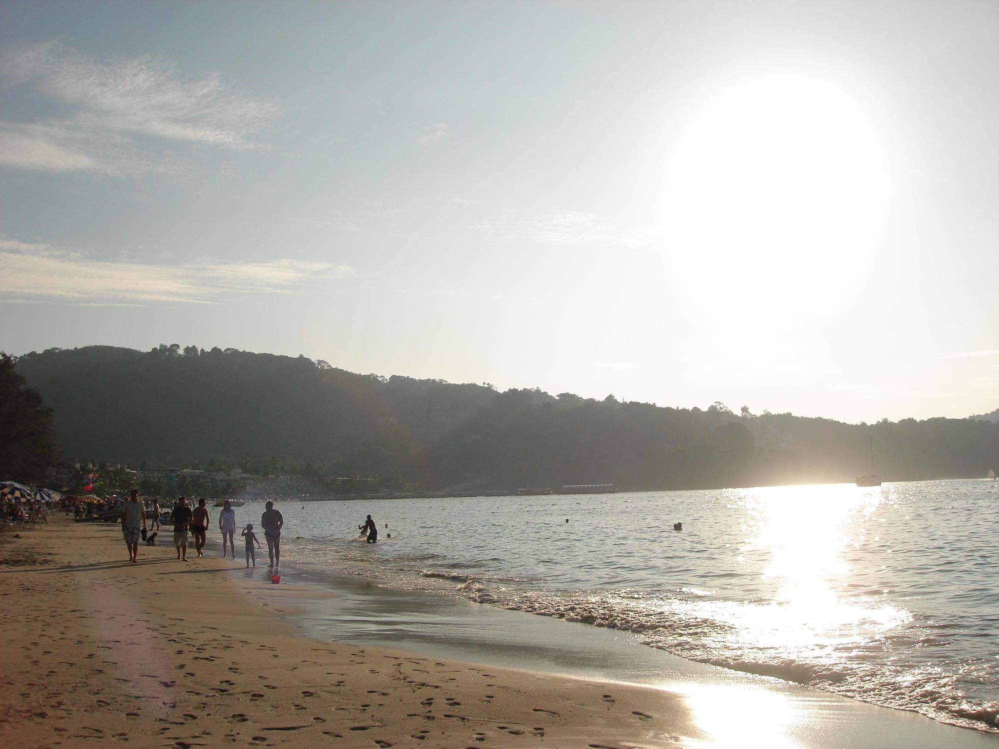 Patong Tropicoza旅舍 外观 照片