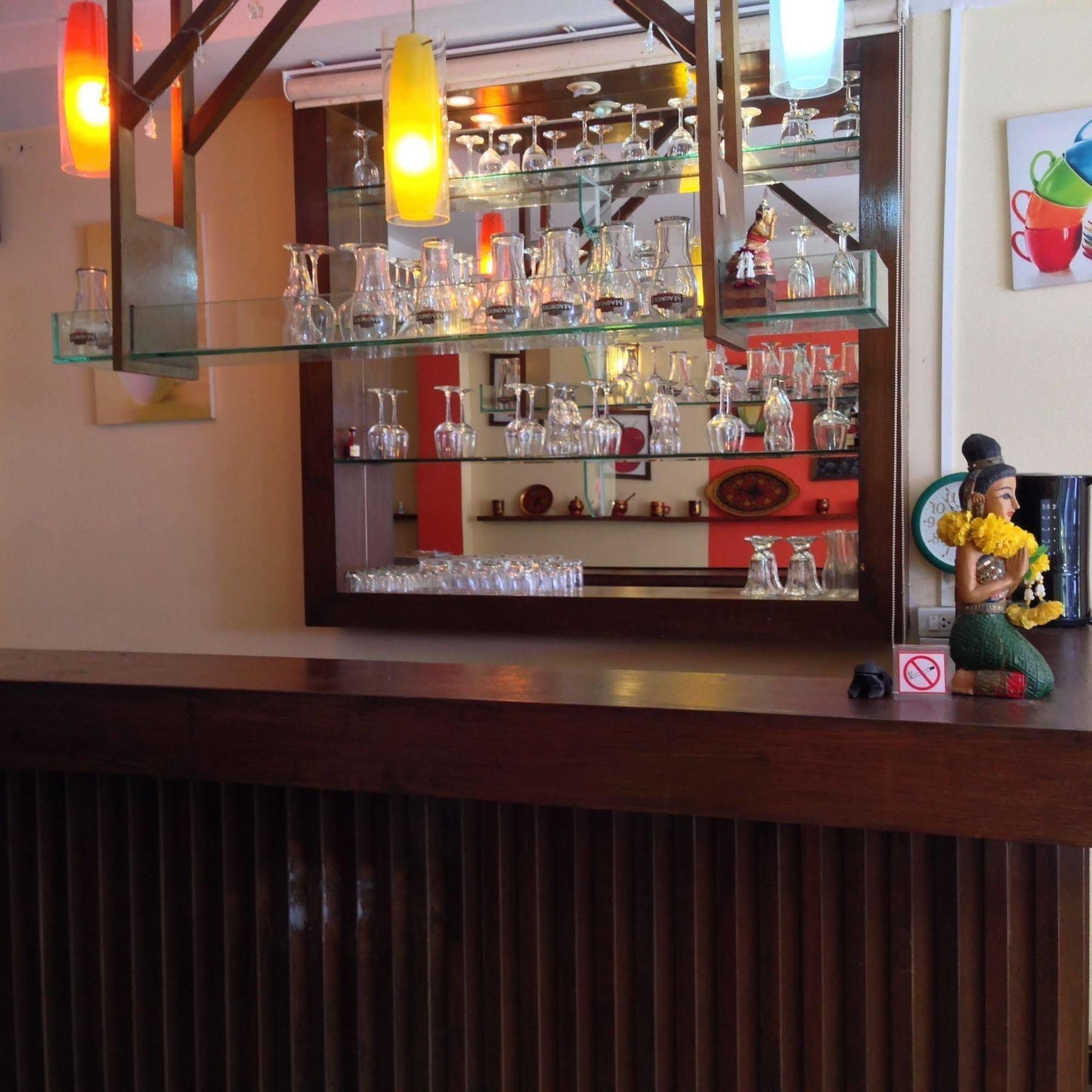 Patong Tropicoza旅舍 外观 照片